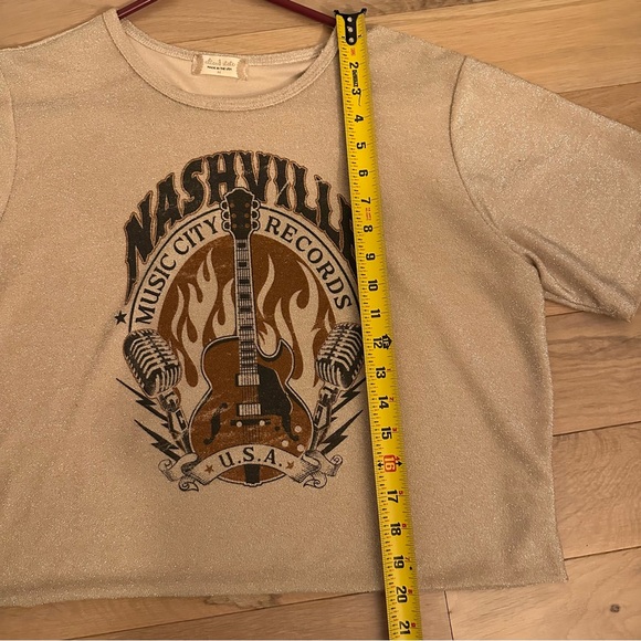 Altar’d State Cropped Nashville TN Shirt - Medium - Picture 8 of 11